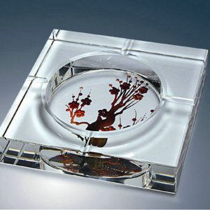 水晶煙灰缸